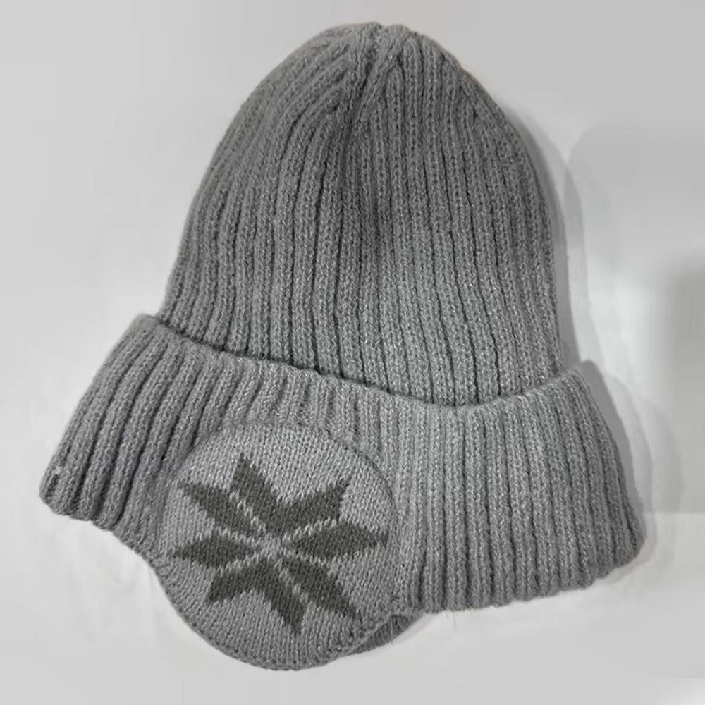 Modna, ocieplana czapka zimowa – Outdoor Adventure Oa recenzja i cena